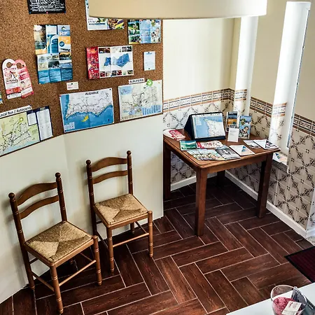 Albufeira Lounge Hostel Guest house