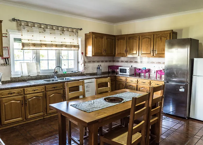 Lounge ゲストハウス 2*