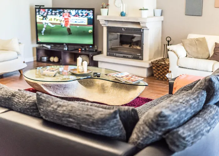 ゲストハウス Lounge アルブフェイラ