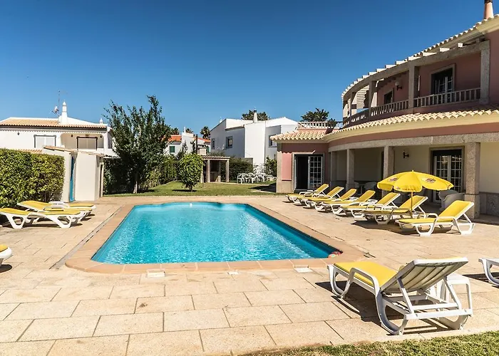 Lounge ゲストハウス アルブフェイラ