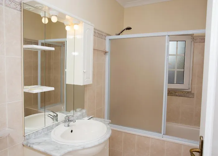 Lounge 2* アルブフェイラ